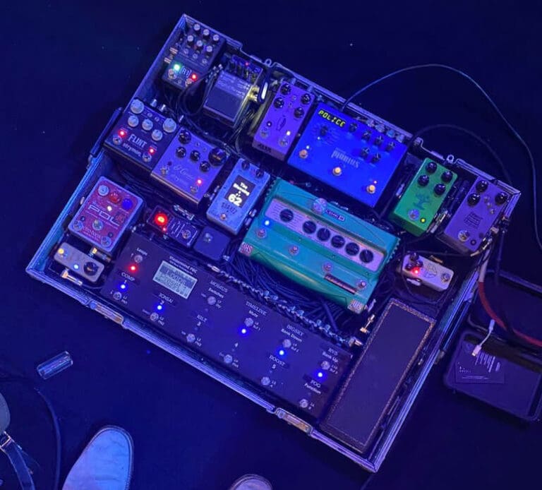10 Pro Guitar Worship Pedalboards You Need To See