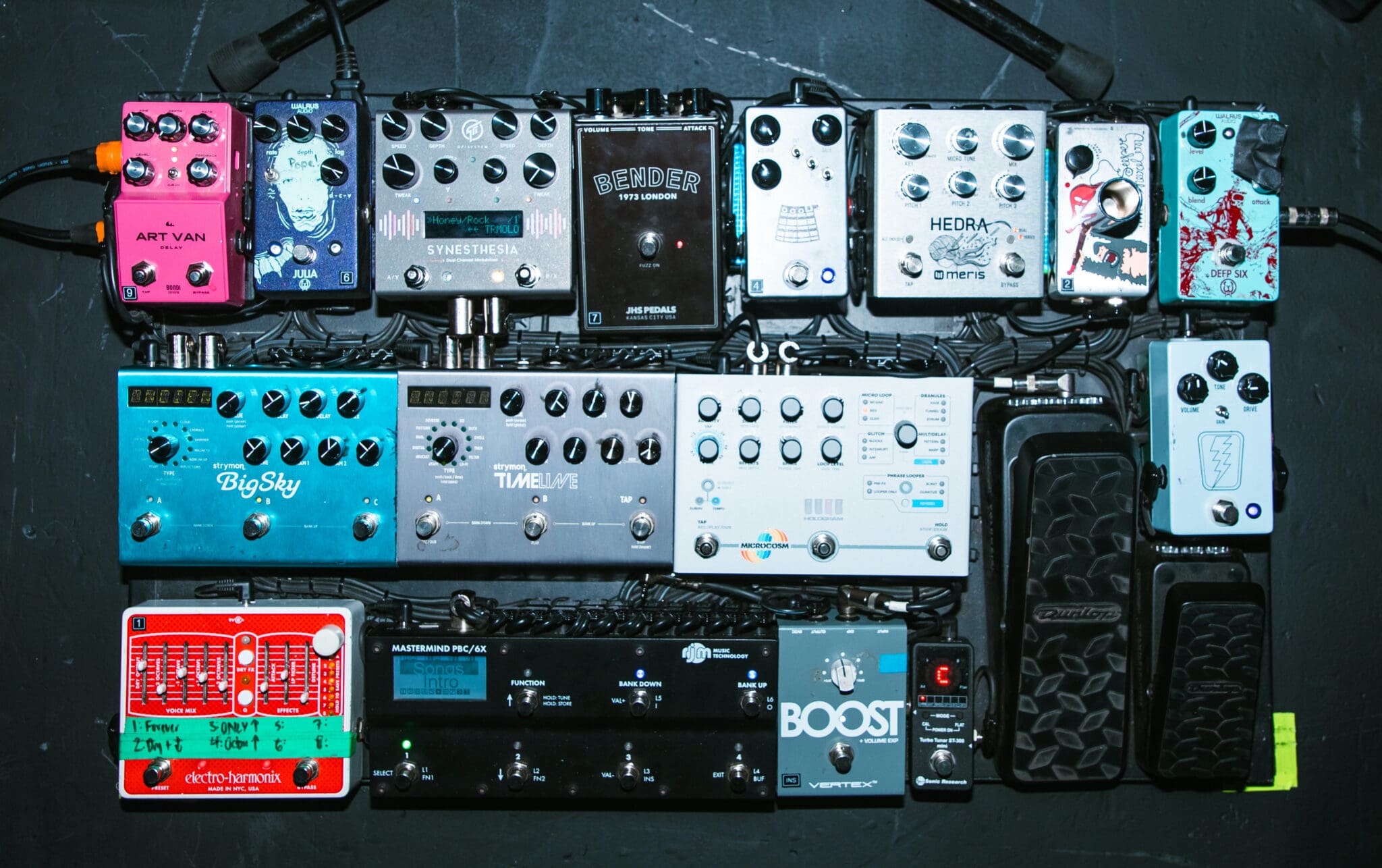 10 Pro Guitar Worship Pedalboards You Need To See